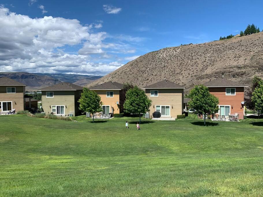 Sunserra Villa! Movie Room, Family Friendly, Bbqs, Pools, Free Golf! Quincy Exterior photo
